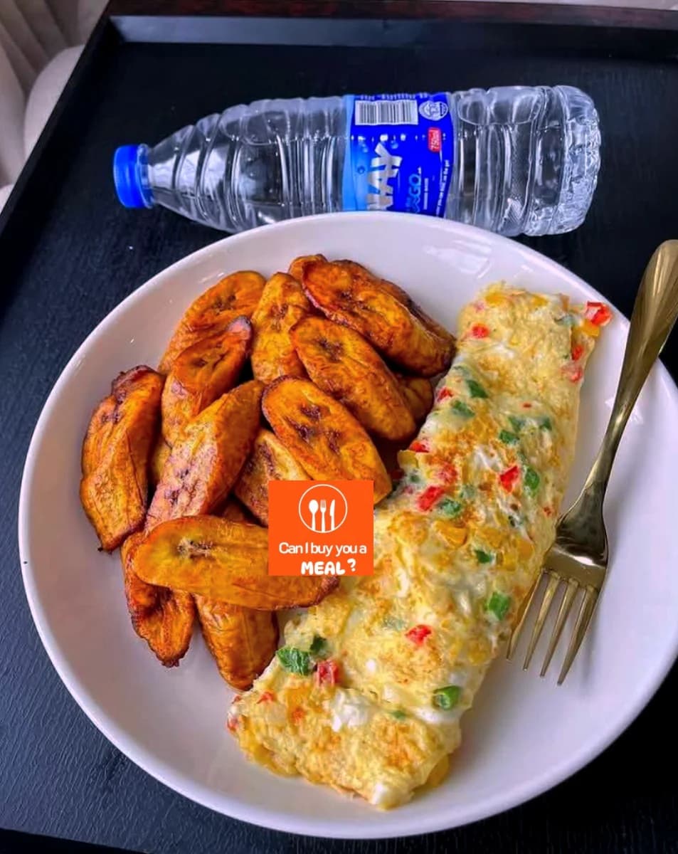 Fried plantains (Dodo) and egg